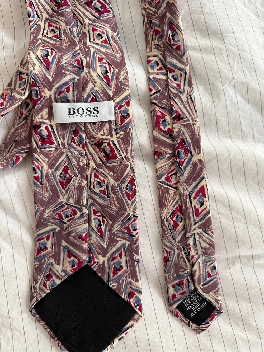 Vintage HUGO BOSS Made in Italy 100% Silk Abstract Geometric Diamond Tie